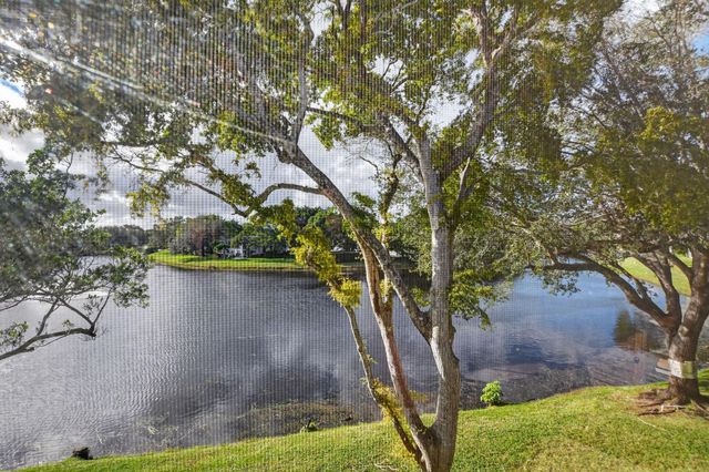 3020 Islewood D 3020, Deerfield Beach, FL 33442
