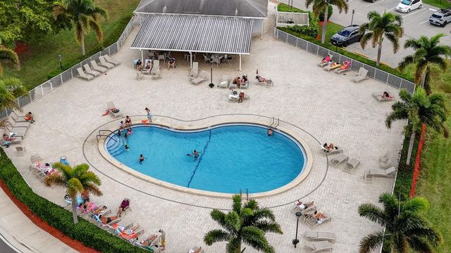 3020 Islewood D 3020, Deerfield Beach, FL 33442