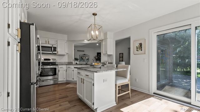 45093 Middlebury Court, Canton, MI 48188