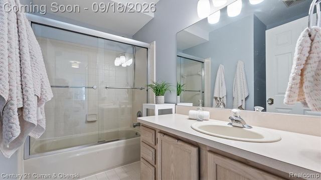 45093 Middlebury Court, Canton, MI 48188