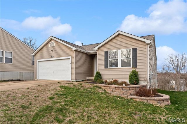 1213 Oakholt Court, Herculaneum, MO 63048