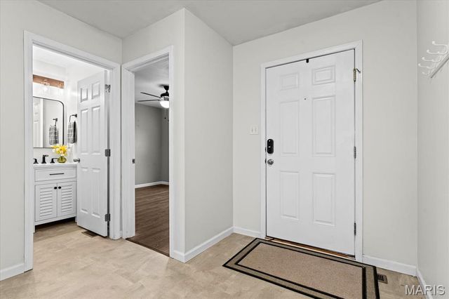 1213 Oakholt Court, Herculaneum, MO 63048