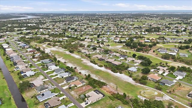 82 PINEHURST PLACE, Rotonda West, FL 33947