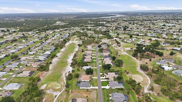 82 PINEHURST PLACE, Rotonda West, FL 33947