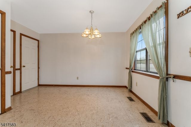 226 Riva Dr, Mansfield Twp., NJ 07840