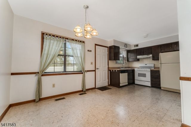 226 Riva Dr, Mansfield Twp., NJ 07840