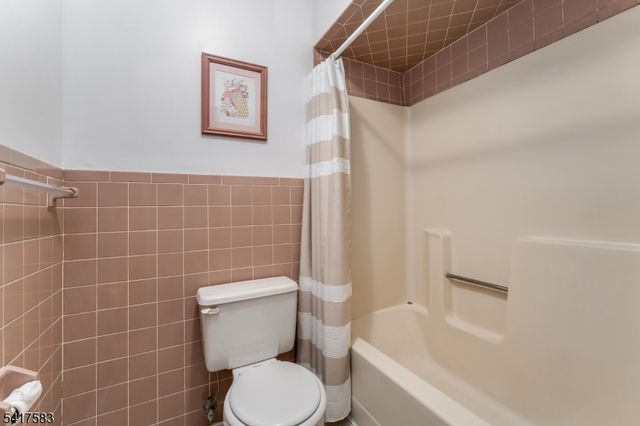 226 Riva Dr, Mansfield Twp., NJ 07840