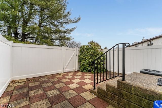 226 Riva Dr, Mansfield Twp., NJ 07840