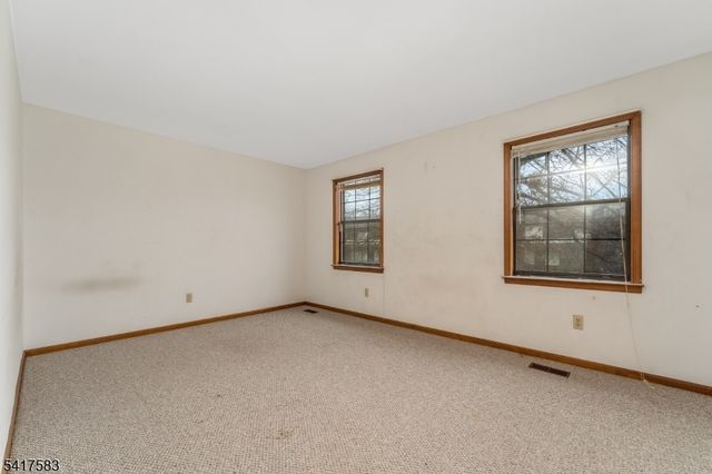 226 Riva Dr, Mansfield Twp., NJ 07840