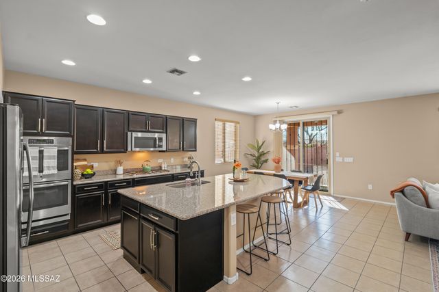 775 W Calle Ocarina, Sahuarita, AZ 85629