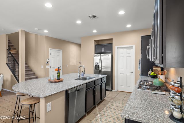 775 W Calle Ocarina, Sahuarita, AZ 85629