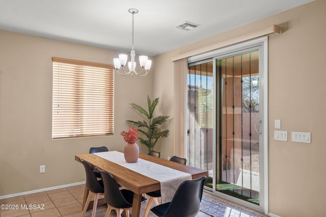 775 W Calle Ocarina, Sahuarita, AZ 85629