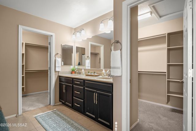 775 W Calle Ocarina, Sahuarita, AZ 85629