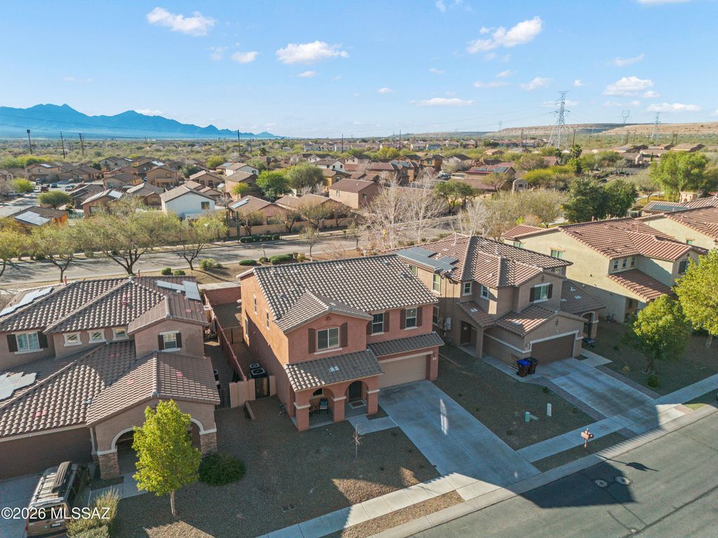 775 W Calle Ocarina, Sahuarita, AZ 85629