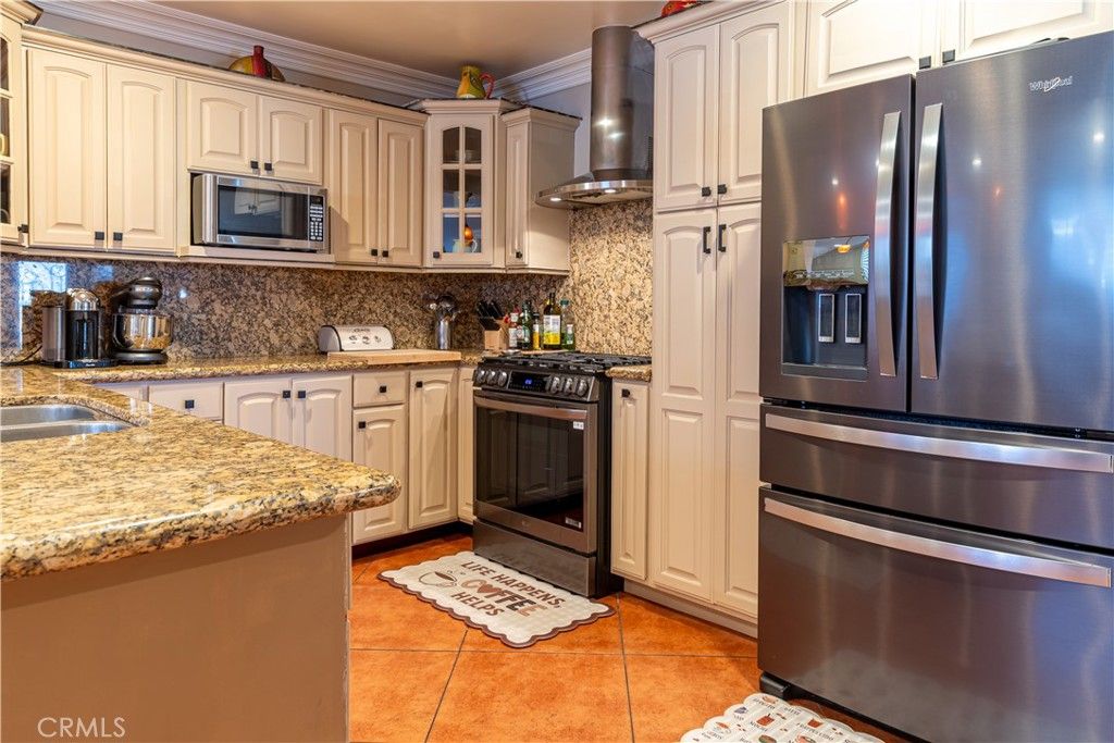 7562 Calmcrest Drive, Downey, CA 90240 — photo 3