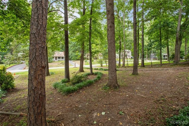 3025 Maplevale Rd, Chester, VA 23831