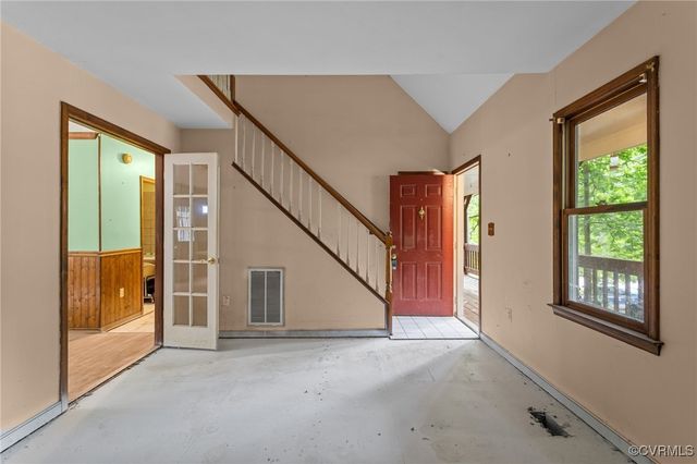 3025 Maplevale Rd, Chester, VA 23831