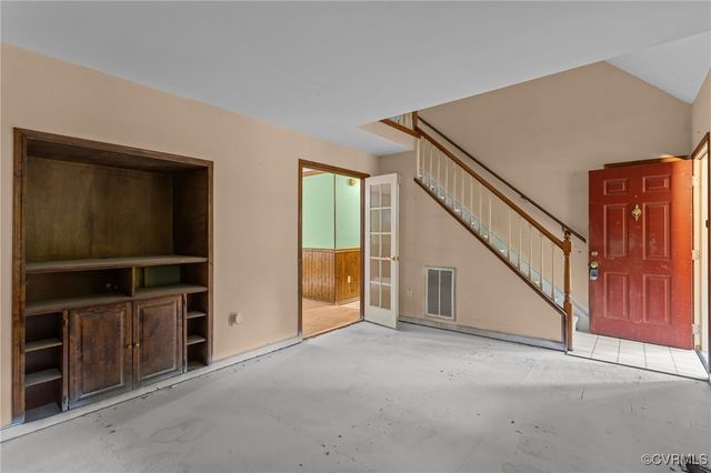 3025 Maplevale Rd, Chester, VA 23831