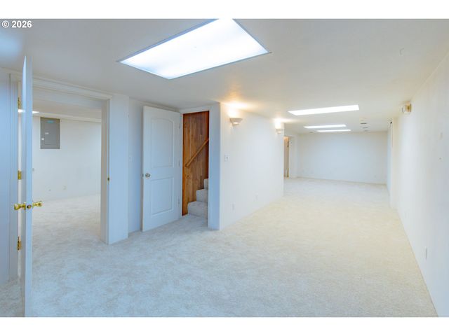 1108 Se 168TH Ave, Portland, OR 97233