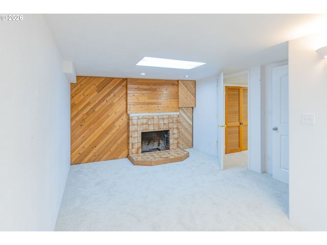 1108 Se 168TH Ave, Portland, OR 97233