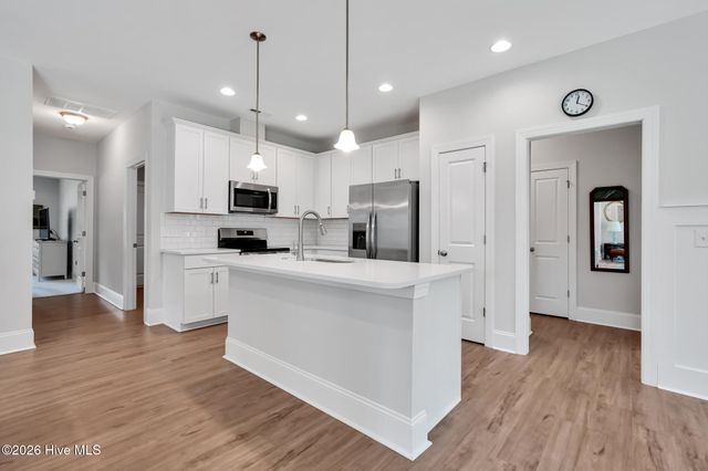 62 Streambed Way, Hampstead, NC 28443