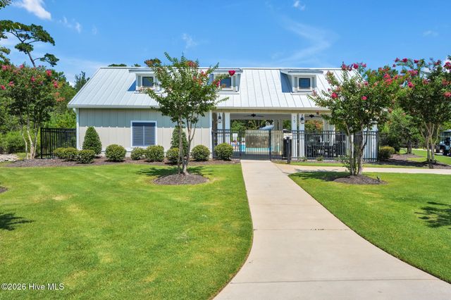62 Streambed Way, Hampstead, NC 28443
