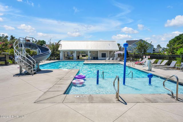 62 Streambed Way, Hampstead, NC 28443