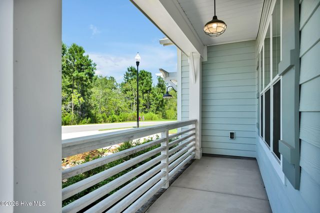 62 Streambed Way, Hampstead, NC 28443