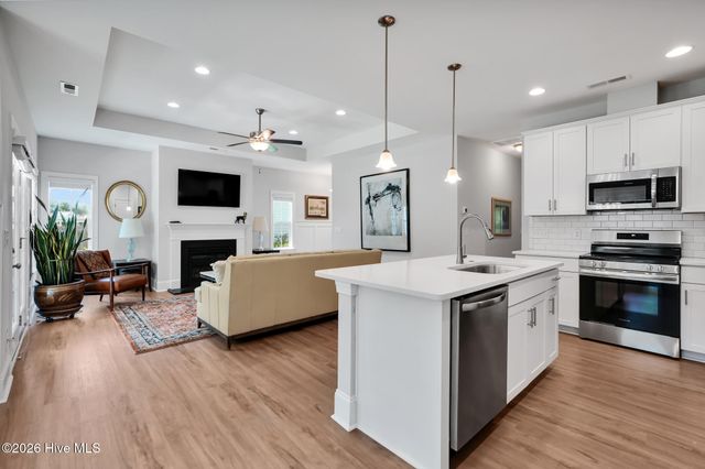 62 Streambed Way, Hampstead, NC 28443