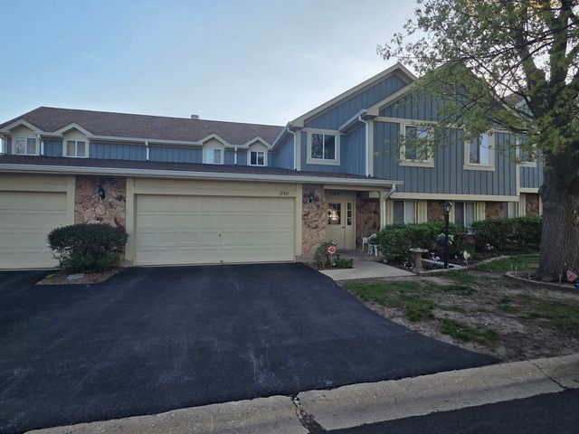 390 Springlake Lane B, Aurora, IL 60504