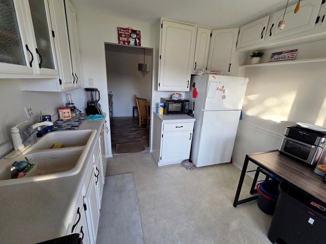 390 Springlake Lane B, Aurora, IL 60504