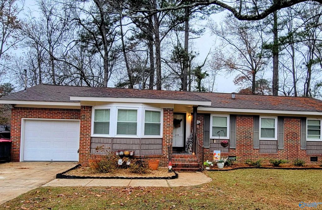 219 Cordell Street, Gadsden, AL 35901