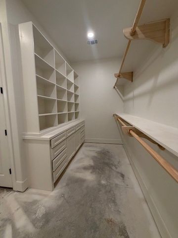 129 Heritage Springs Drive, Weatherford, TX 76087