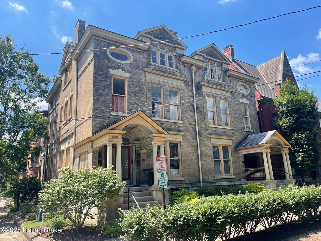 502 Belgravia Ct 3, Louisville, KY 40208