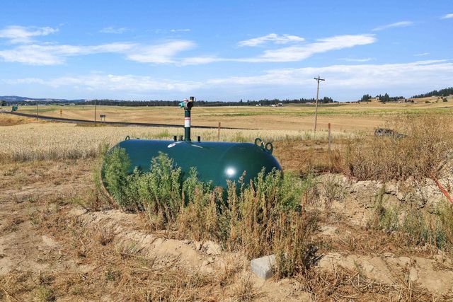 8054 E Mt Spokane Park Dr, Spokane, WA 99021