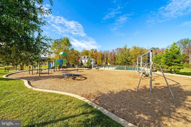 6755 PINCHOT LN, Haymarket, VA 20169