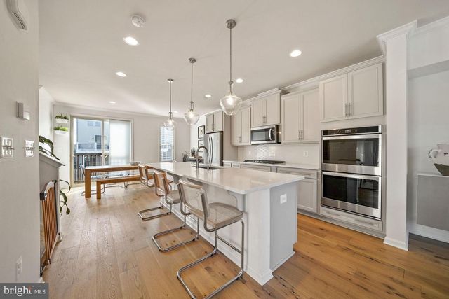 6755 PINCHOT LN, Haymarket, VA 20169