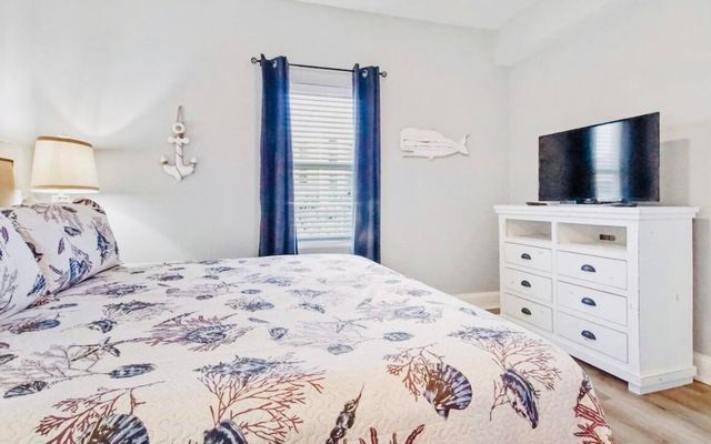 9860 S Thomas Drive UNIT 214, Panama City Beach, FL 32408