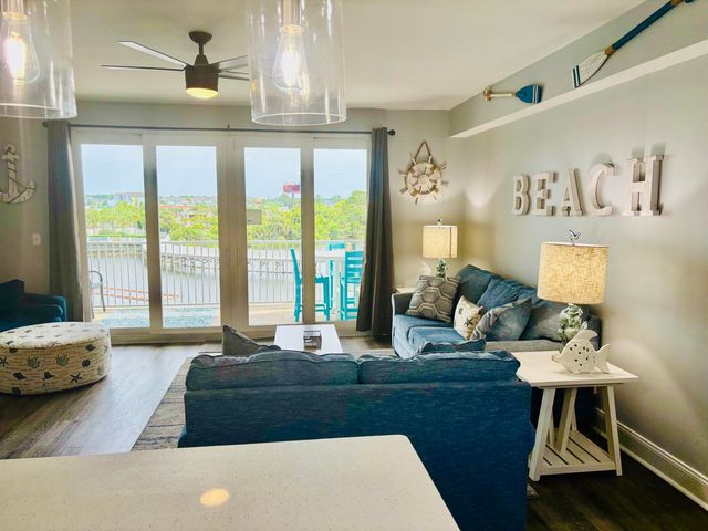 9860 S Thomas Drive UNIT 214, Panama City Beach, FL 32408