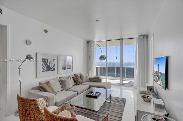 18201 COLLINS AV 4108, Sunny Isles Beach, FL 33160