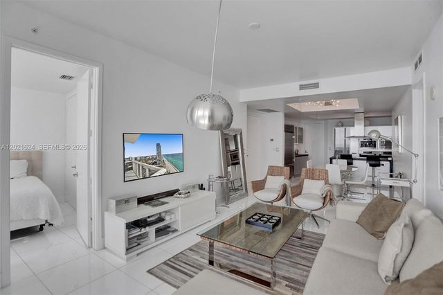 18201 COLLINS AV 4108, Sunny Isles Beach, FL 33160