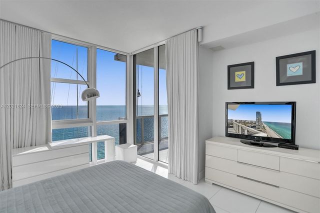 18201 COLLINS AV 4108, Sunny Isles Beach, FL 33160
