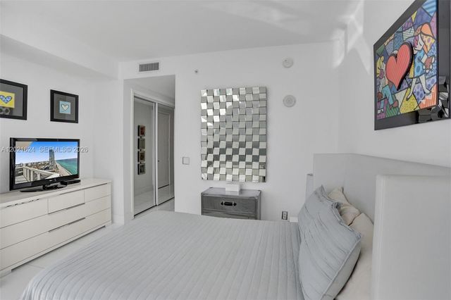 18201 COLLINS AV 4108, Sunny Isles Beach, FL 33160