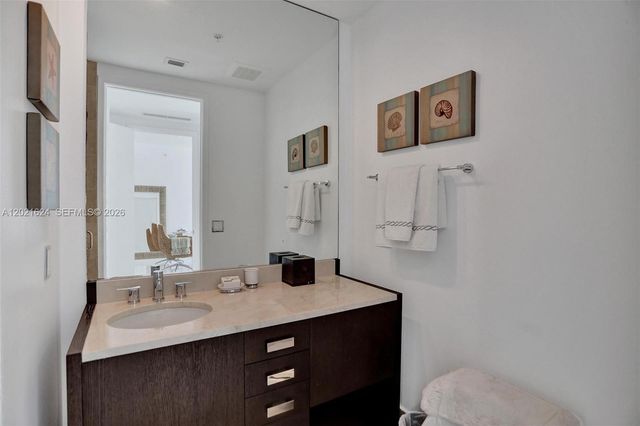 18201 COLLINS AV 4108, Sunny Isles Beach, FL 33160