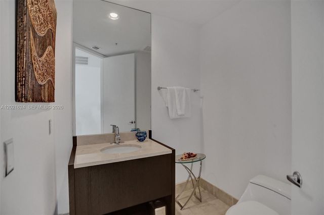 18201 COLLINS AV 4108, Sunny Isles Beach, FL 33160