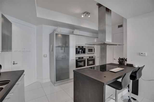 18201 COLLINS AV 4108, Sunny Isles Beach, FL 33160