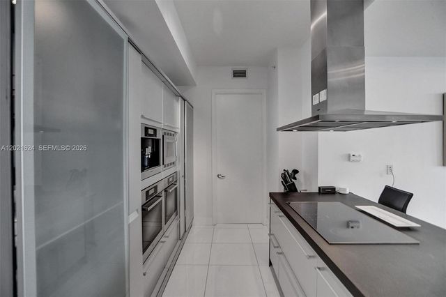 18201 COLLINS AV 4108, Sunny Isles Beach, FL 33160