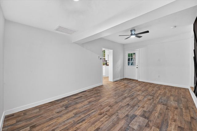 538 Pemberton Hill Road, Dallas, TX 75217
