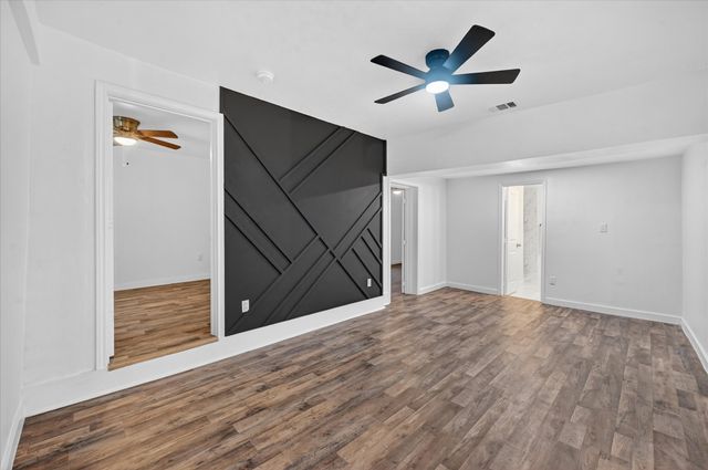 538 Pemberton Hill Road, Dallas, TX 75217