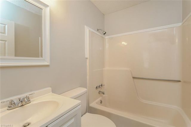 1118 English Street, Greensboro, NC 27401